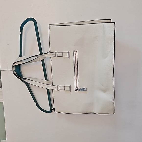 BCBG Paris Shoulder Purse with extra long strap. Zippered closure, Cream color. - Picture 1 of 11